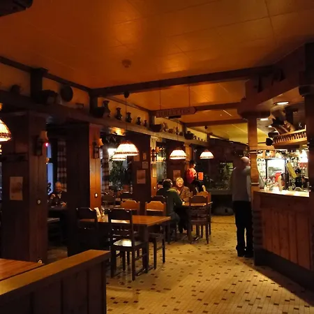 Restaurant Du Cret ホテル 3*